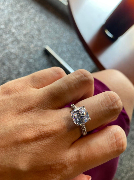Cushion cut 3carat solitaire ring - TIA KOREA