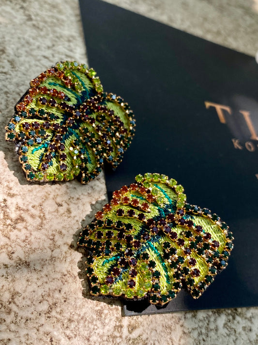 Hand embroidered autumn leaves earrings - TIA KOREA