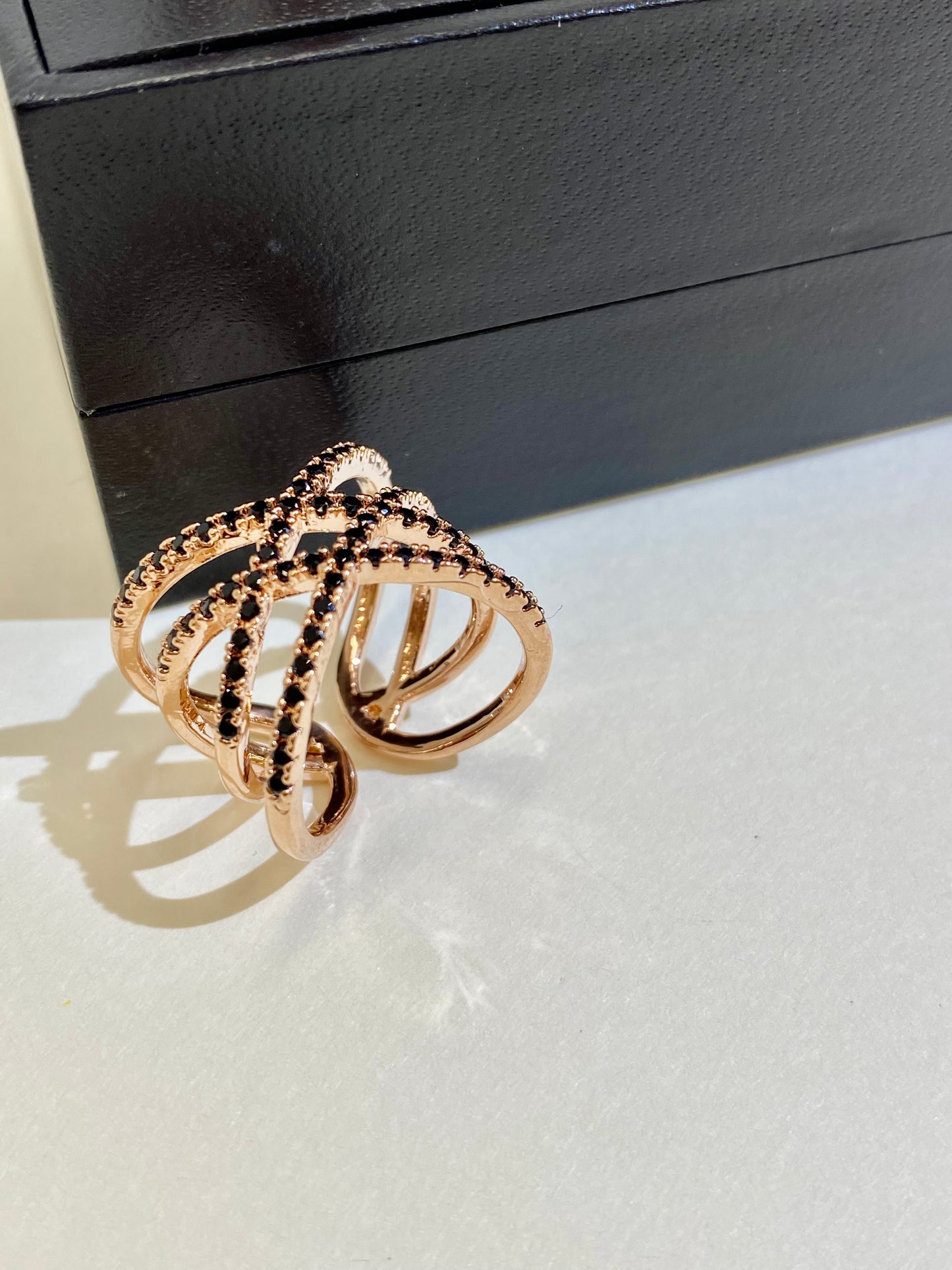 Tia Luxe edge black diamond open ring - TIA KOREA