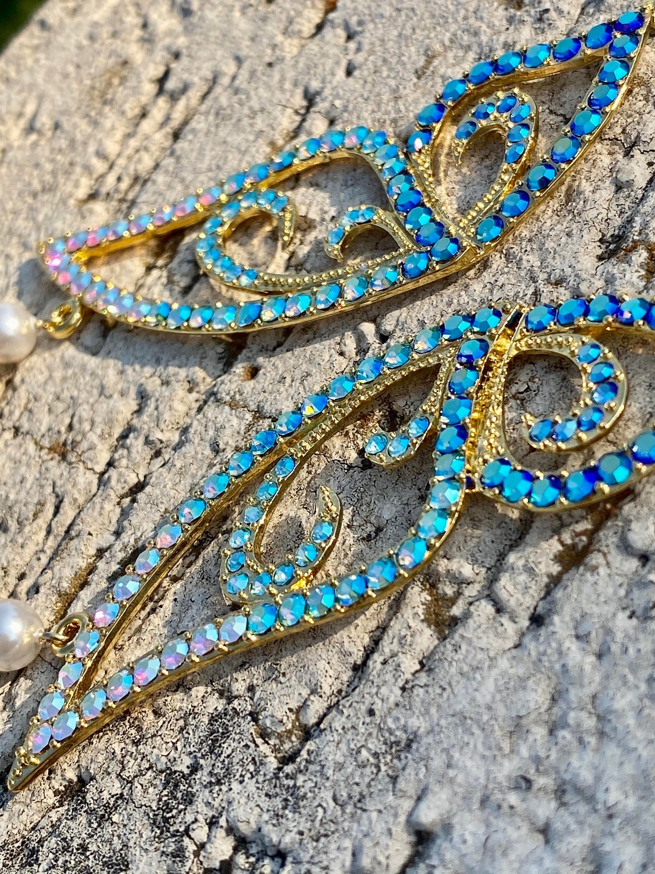 18K Gold filled half butterfly earrings in Blue - TIA KOREA