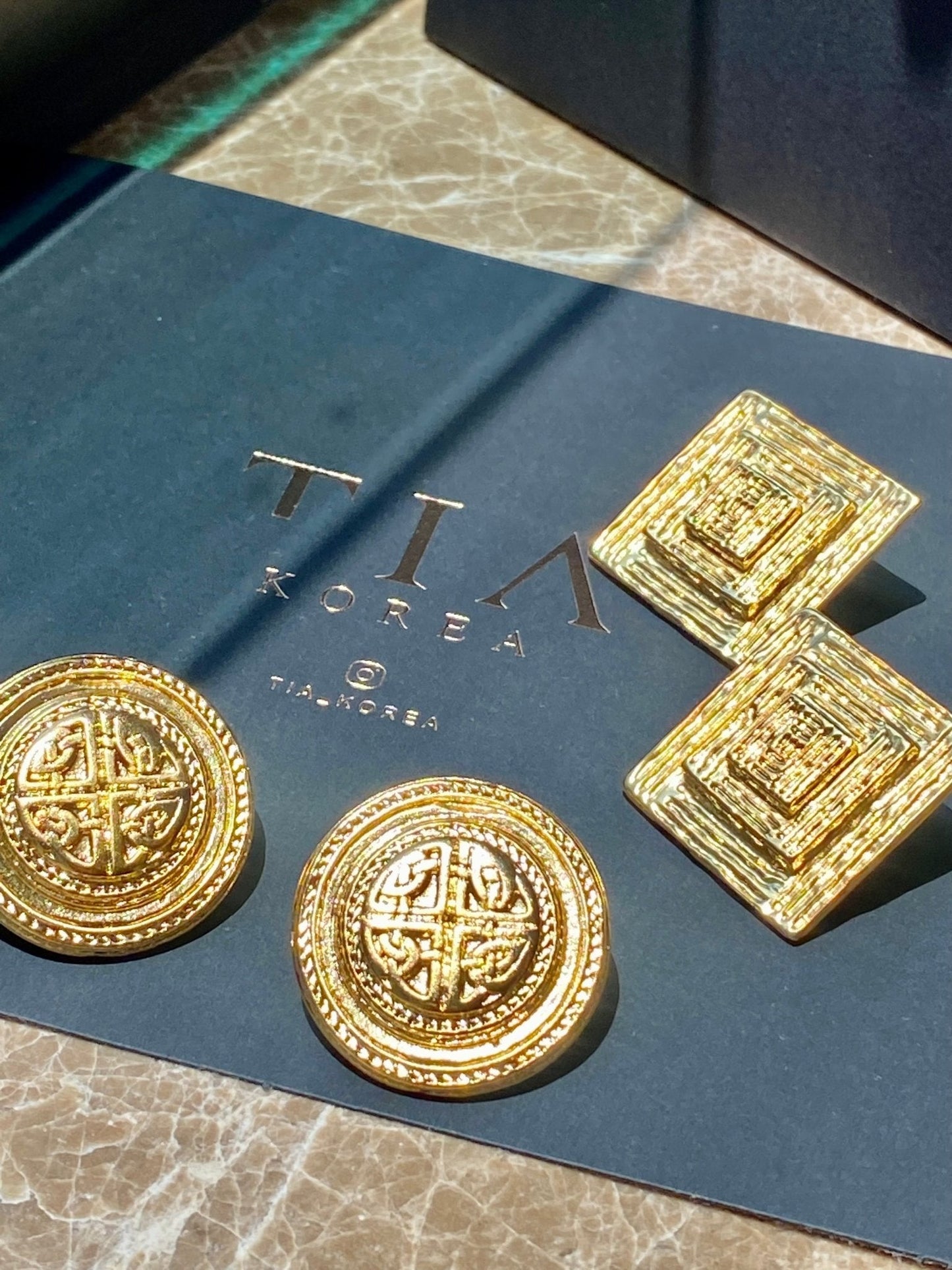 24K Vermeil daily studd earrings - TIA KOREA