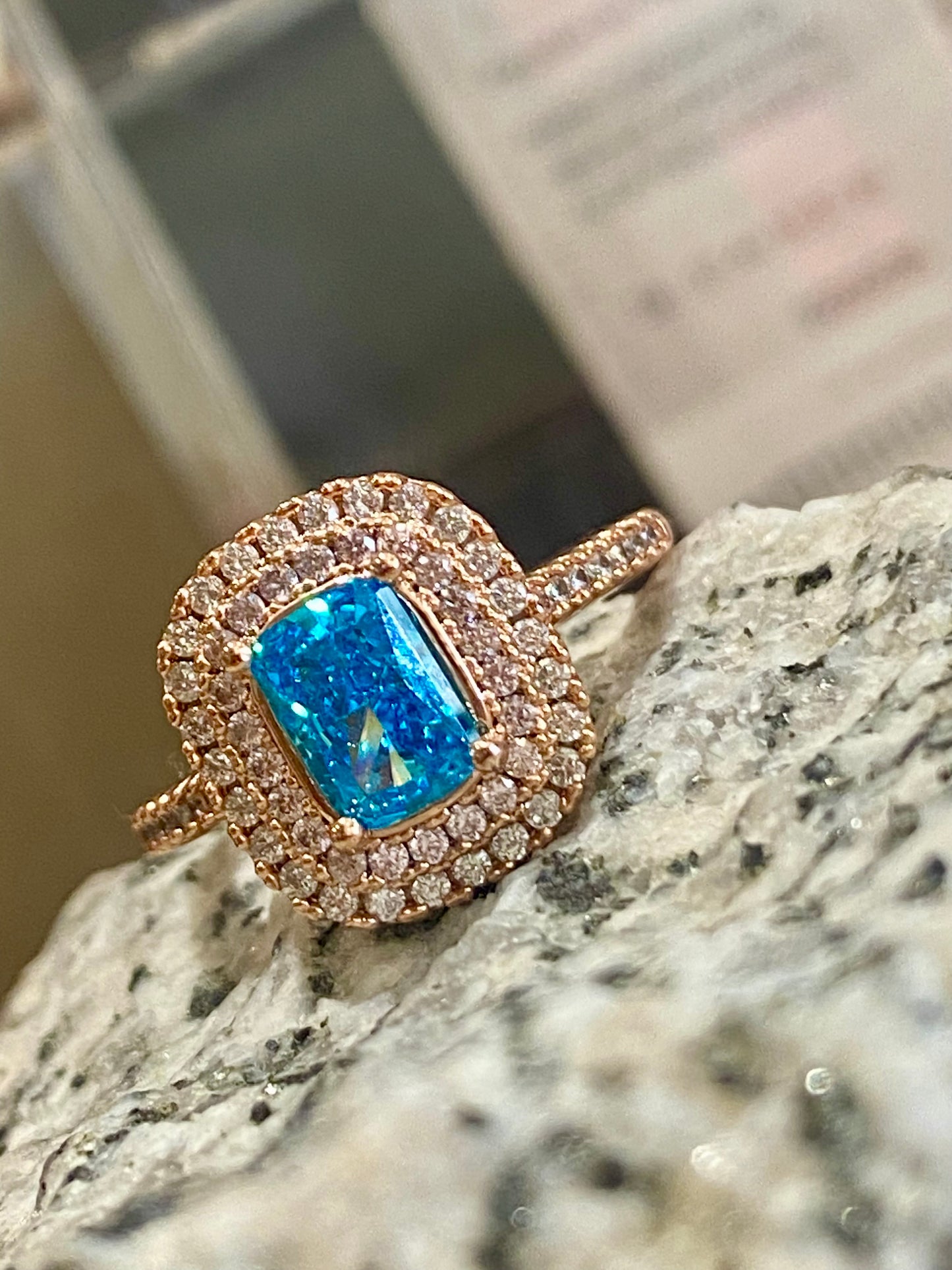 3carats Aqua blue topaz Solitaire ring