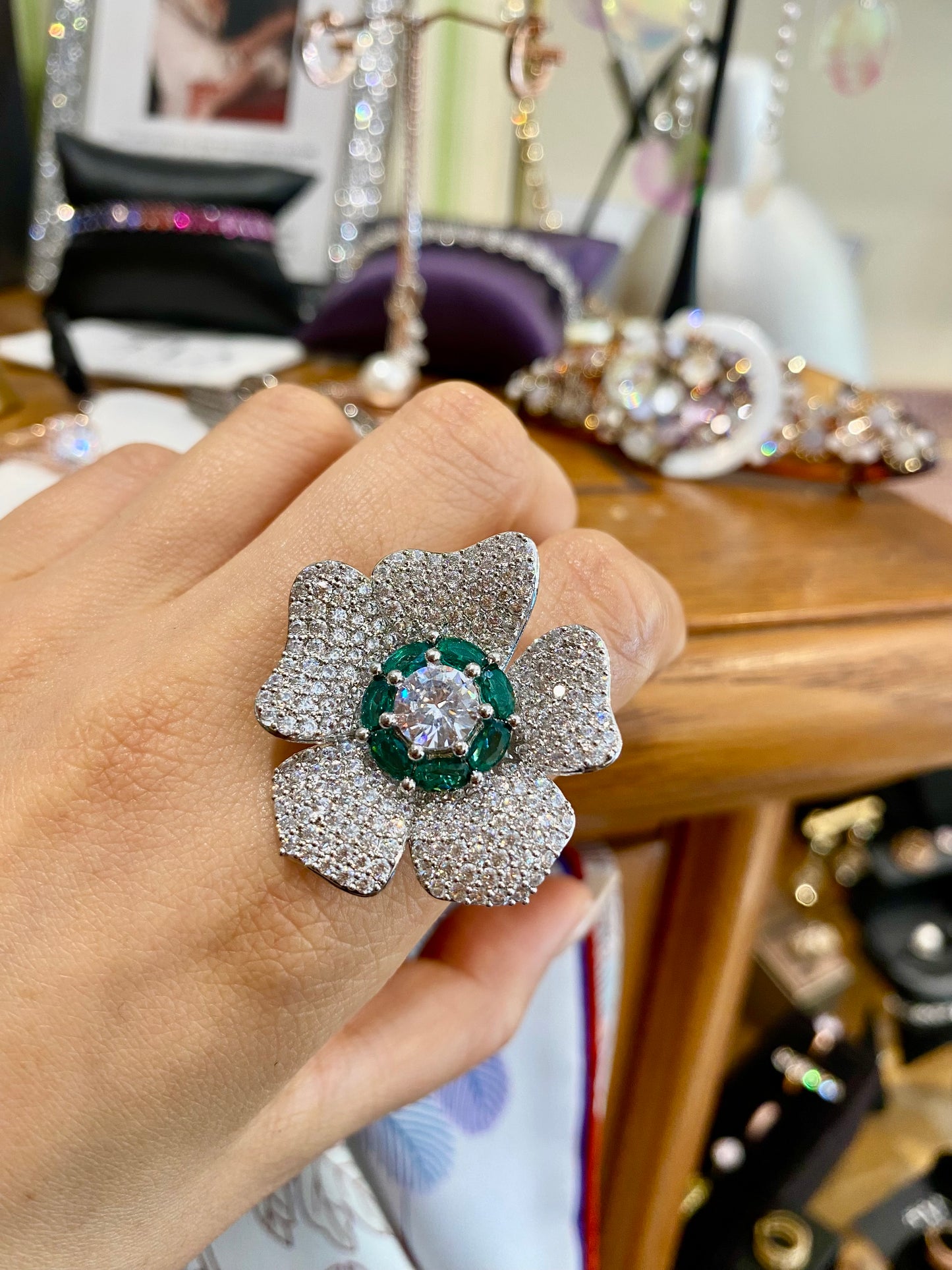 Statement emerald flower free size ring