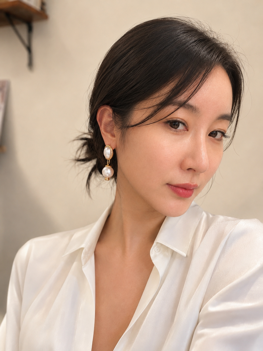 Madeleine Pearl earrings