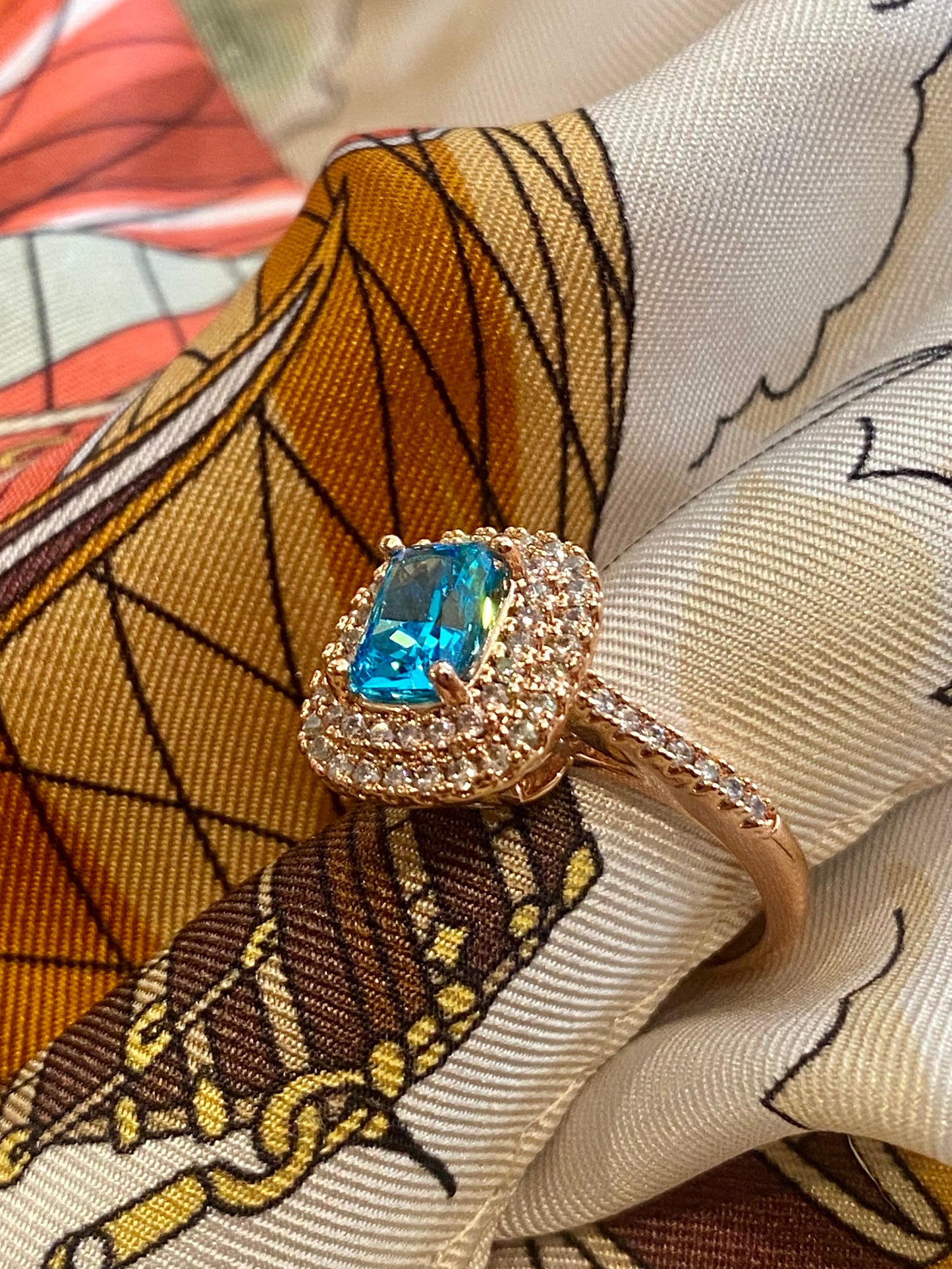 3carats Aqua blue topaz Solitaire ring