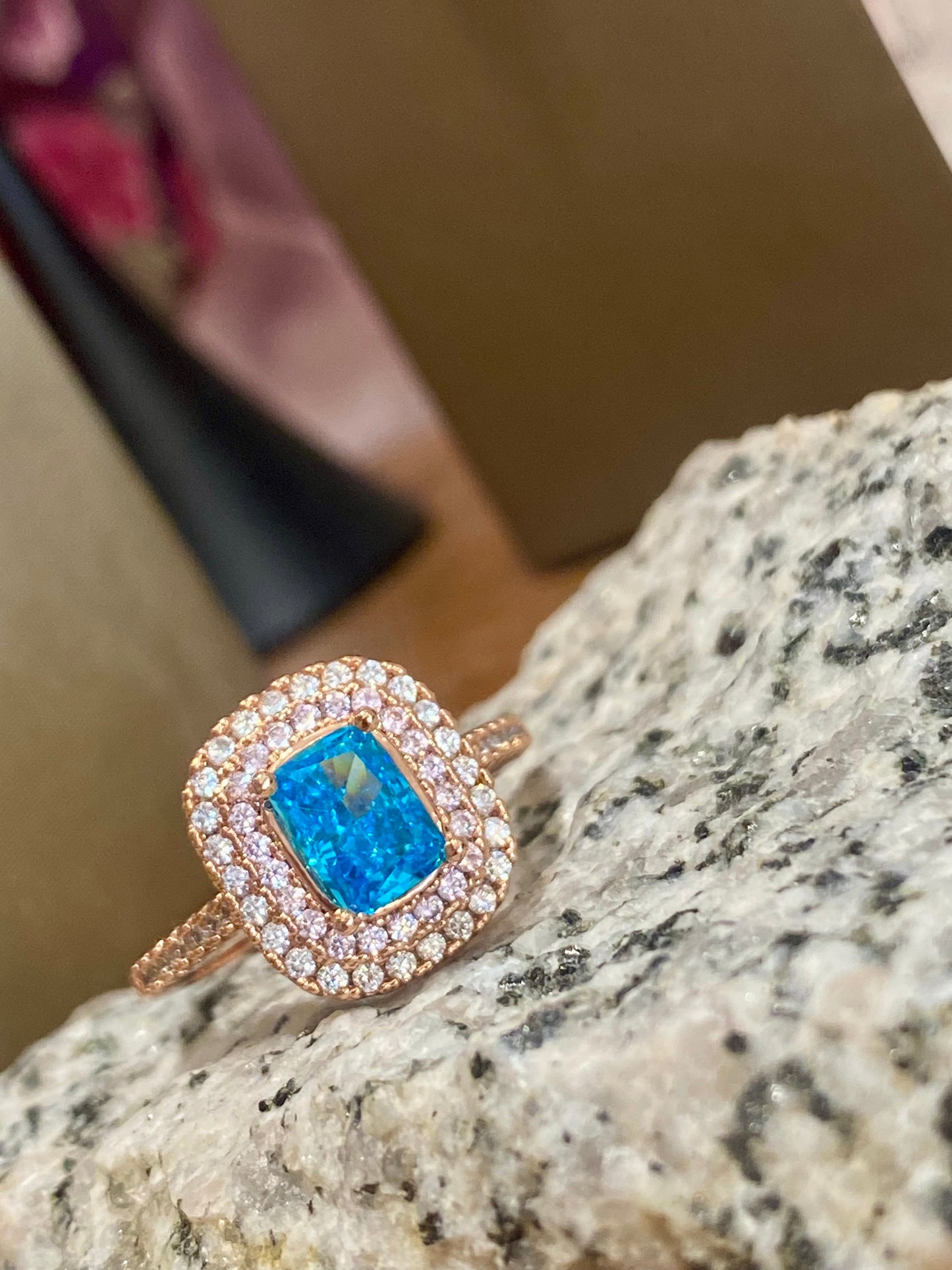 3carats Aqua blue topaz Solitaire ring