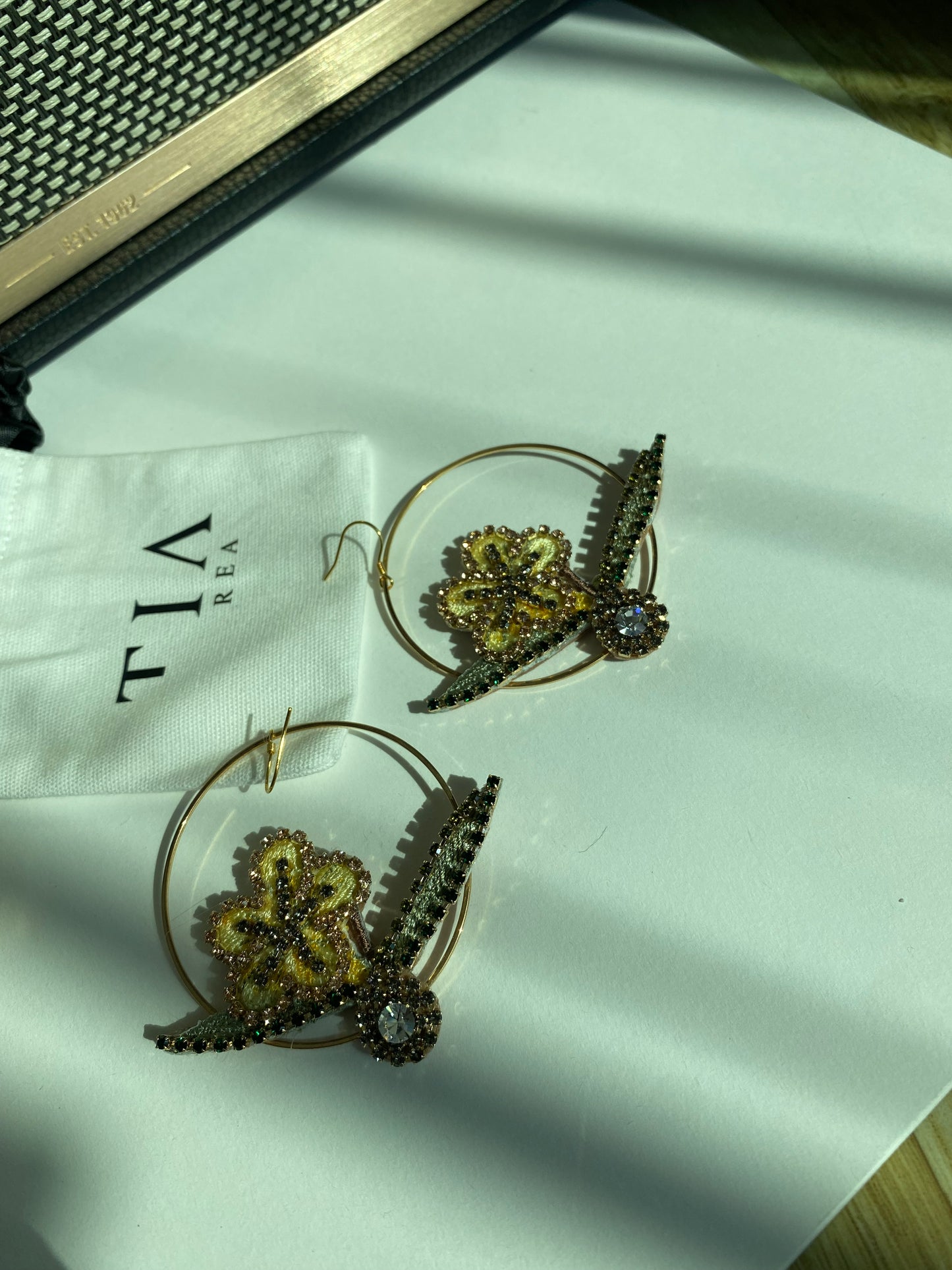 Hand made Embroidery flower earrings - TIA KOREA