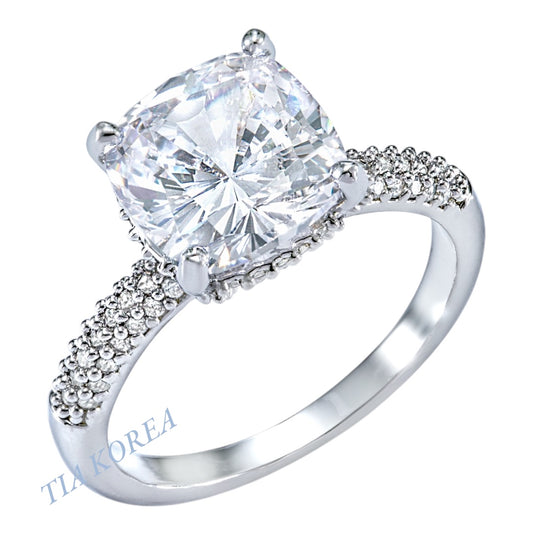 Cushion cut 3carat solitaire ring