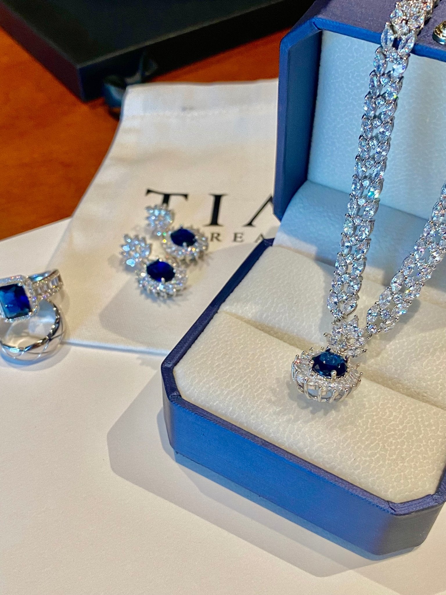 Diana style sapphire earrings - TIA KOREA