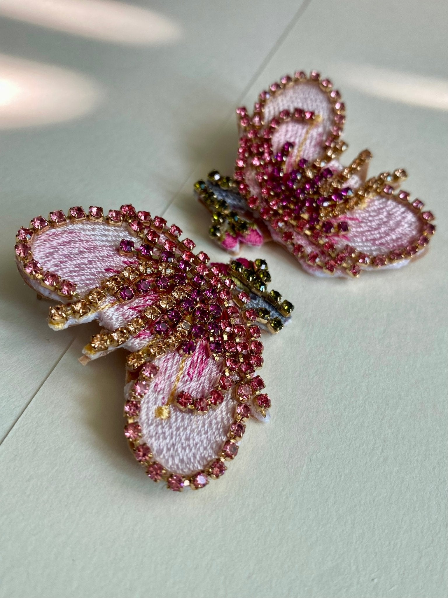 Hand embroidered butterfly earrings - TIA KOREA