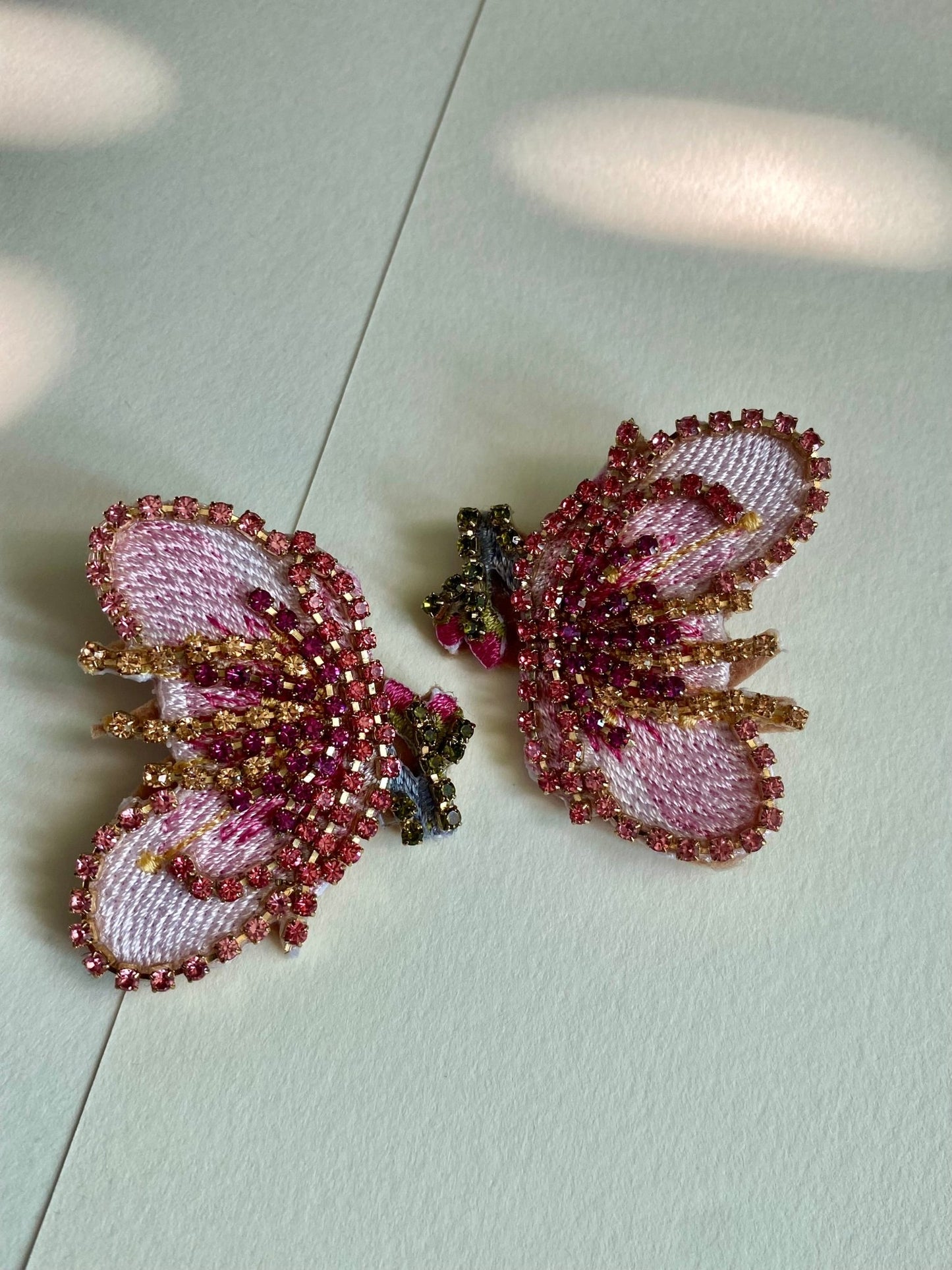 Hand embroidered butterfly earrings - TIA KOREA