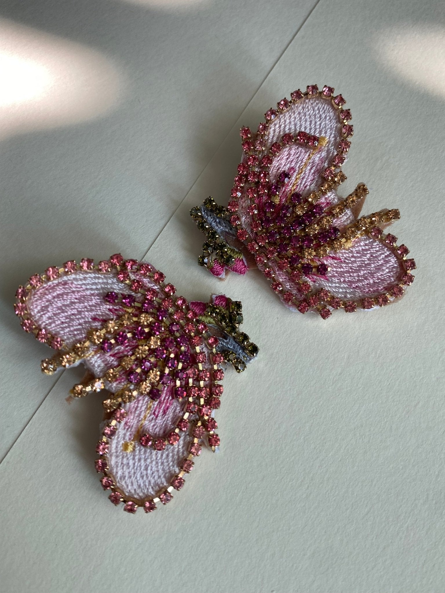 Hand embroidered butterfly earrings - TIA KOREA