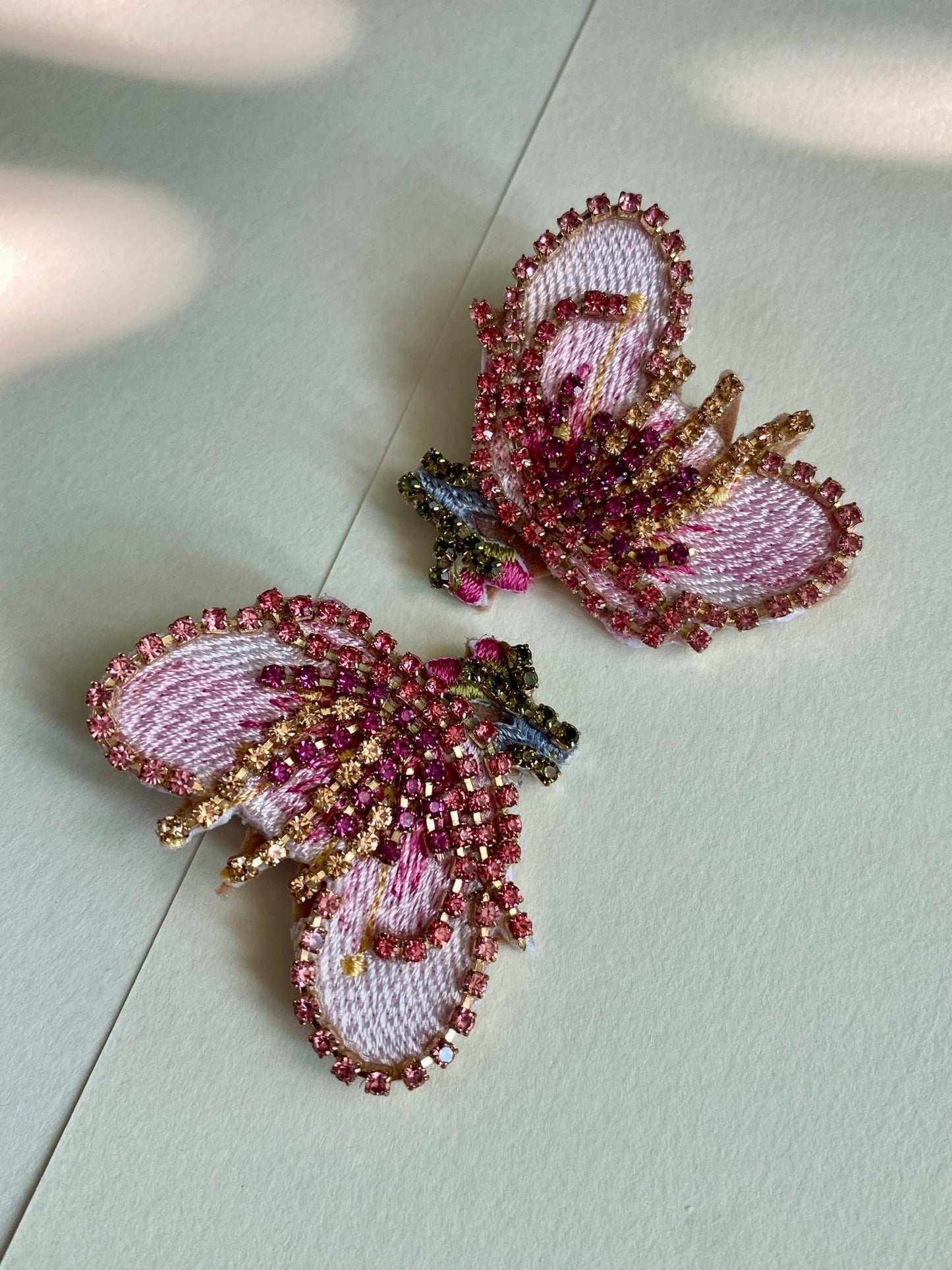 Hand embroidered butterfly earrings - TIA KOREA